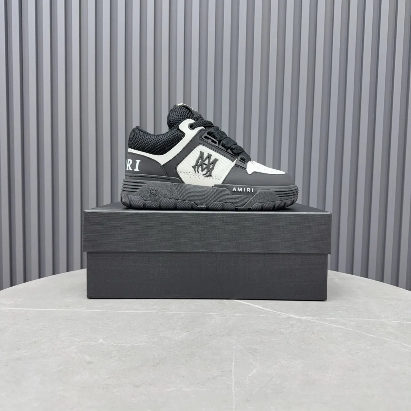 Men's shoes 💰660💰 AMIRI AMIRI trendy brand hot sale 🔥 Available all year round, couples 💑 Official website synchronization Imported fabrics 1⃣️ vs 1⃣️ replica, original factory special original sole, 35-45 (45. non-refundable)